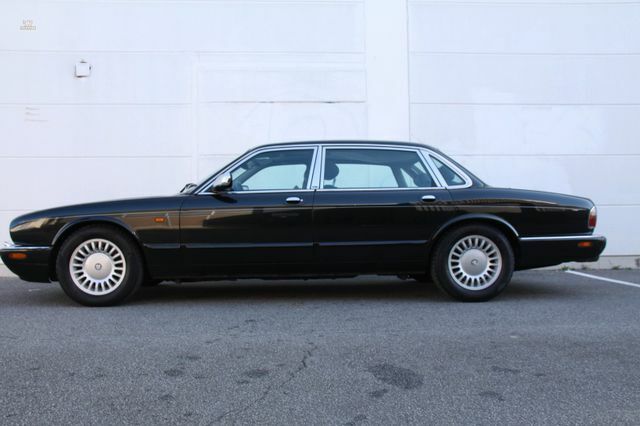 Thumbnail von Jaguar Daimler V8 versione lunga 3 anni di garanzia