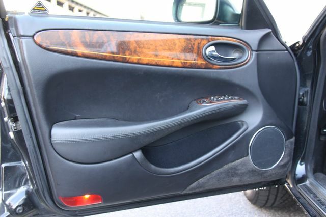 Thumbnail von Jaguar Daimler V8 versione lunga 3 anni di garanzia