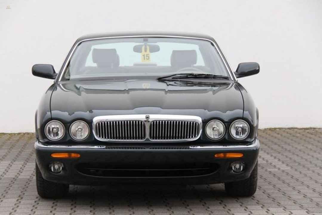 Jaguar XJ 4.0 Sovereign 3 roky záruka