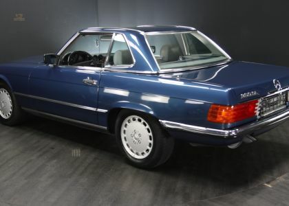 Thumbnail von Mercedes-Benz 300 SL Automatik, nautikblau / Leder grau