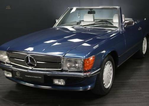 Mercedes-Benz 300 SL Automatik, nautikblau / Leder grau