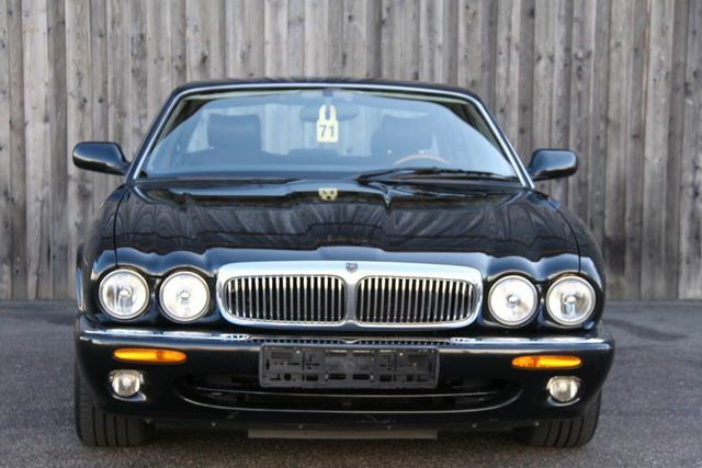 Jaguar XJ 4.0 Sovereign 3 ans de garantie