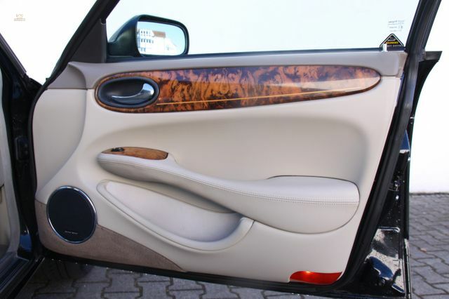 Thumbnail von Jaguar Daimler Super V8 Langversion  3 Jahre Garantie