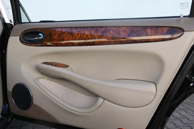 Thumbnail von Jaguar Daimler Super V8 Langversion  3 Jahre Garantie