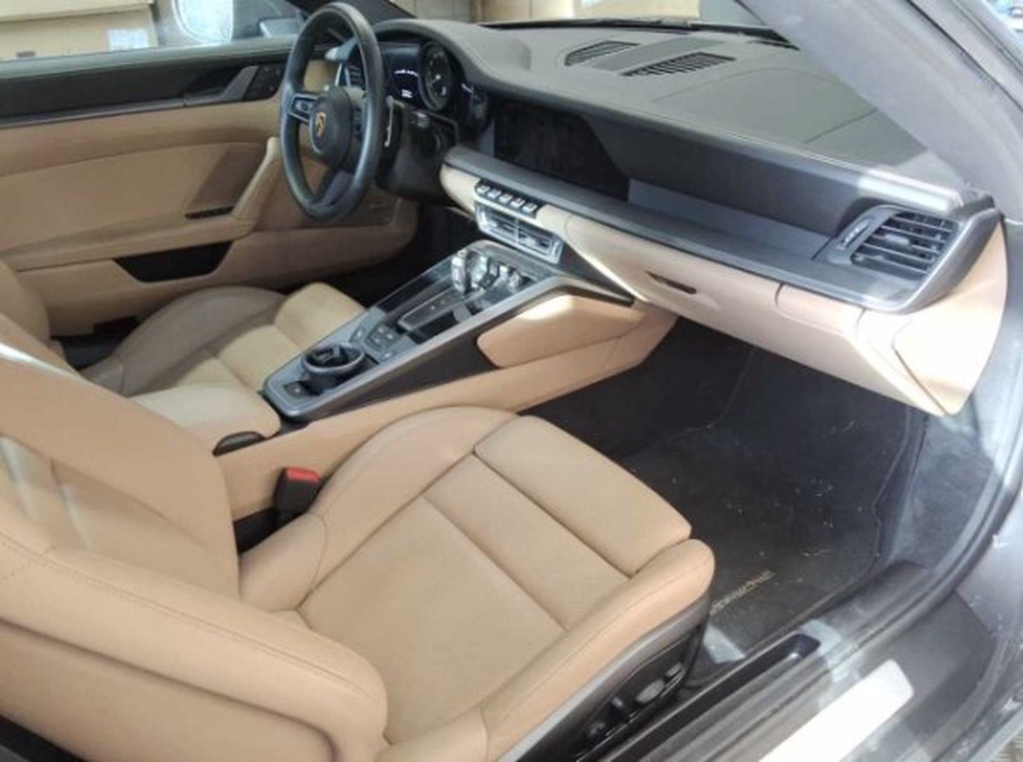 Thumbnail von Porsche 992 Carrera 4 Cabriolet