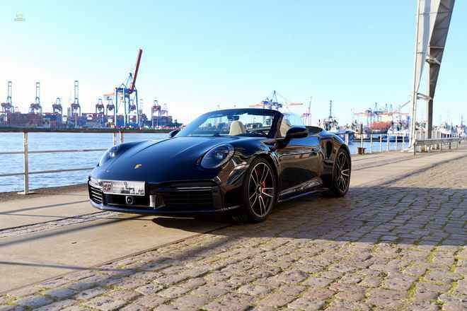 Porsche 992 Turbo Cabriolet Burmester High-End Surround