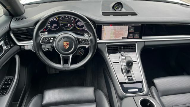 Thumbnail von Porsche Panamera 4 E-Hybrid Pano SportDesign Matrix Luft