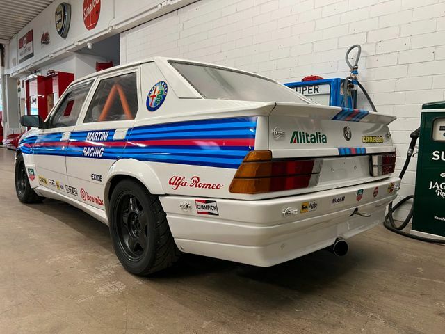 Thumbnail von Alfa Romeo Alfa 75 "Martini"