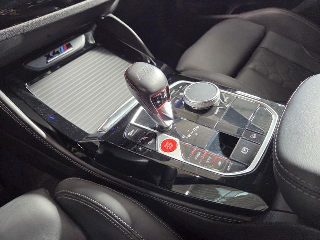 Thumbnail von BMW X4 M Competition /Ventilación de asientos /HUD /Keyless/*530€