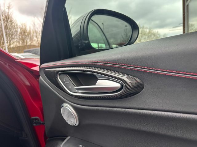 Thumbnail von Alfa Romeo Giulia Quadrifoglio Akrapovic Sparco Carbon Seat