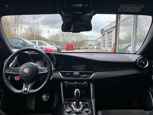 Thumbnail von Alfa Romeo Giulia Quadrifoglio Akrapovic Sparco Carbon Seat