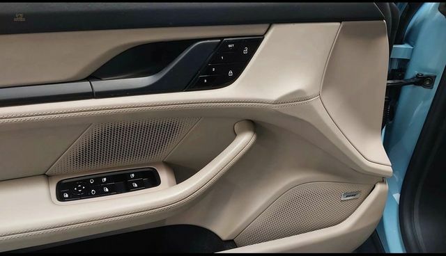 Thumbnail von Porsche Taycan 4S Plus Performance Pano Matrix Pano BOSE