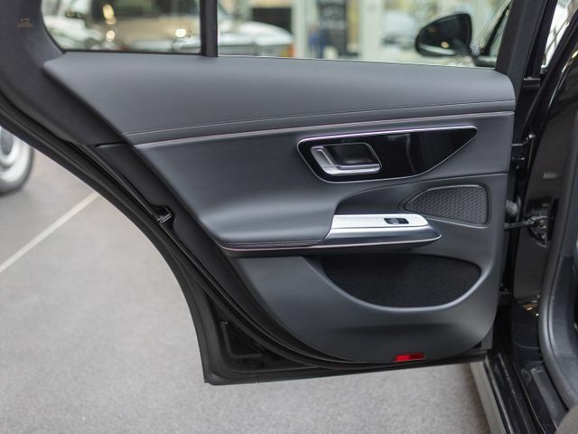 Thumbnail von Mercedes-Benz E 450 4M Advanced+,Pano,DigiLi,360°,Distr,Sklima