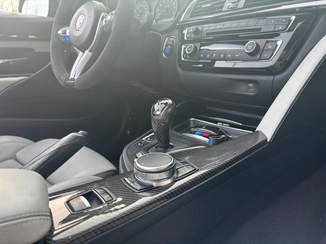 Thumbnail von BMW M4 Cabrio SanMarinoblau Carbon M-Performance