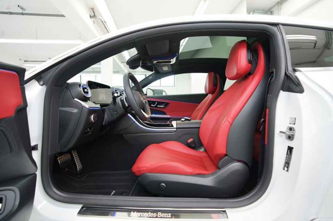 Mercedes-Benz CLE 180 Coupe EDITION AMG LINE / PANORAMA   +++