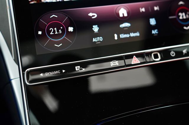 Thumbnail von Mercedes-Benz CLE 180 Coupe EDITION AMG LINE / PANORAMA   +++