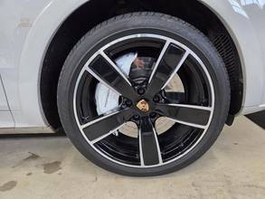 Thumbnail von Porsche Cayenne Turbo /2. el/PDLS+/Bose/360/Pano/*878€