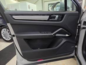 Thumbnail von Porsche Cayenne Turbo /2. el/PDLS+/Bose/360/Pano/*878€