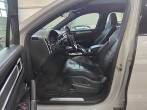 Thumbnail von Porsche Cayenne Turbo /2. el/PDLS+/Bose/360/Pano/*878€