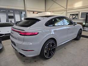 Thumbnail von Porsche Cayenne Turbo /2. el/PDLS+/Bose/360/Pano/*878€