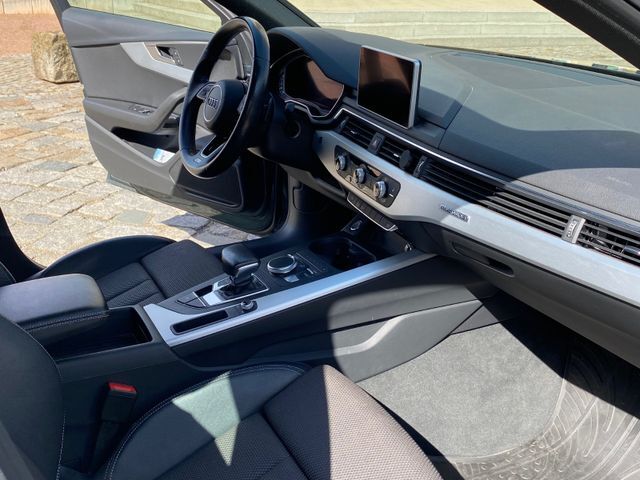 Thumbnail von Audi A4 Avant quattro sport, S-Line