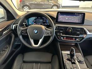 Thumbnail von BMW 530 E LUXURY LINE*DERİ*NAVİGASYON*HEAD UP*BT*MFL*LED*