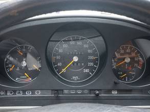 Thumbnail von Mercedes-Benz SL 420 R107, Alman Araba, Orijinal KM, Tam Tarihçe