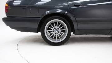Thumbnail von BMW 730i E32 '88