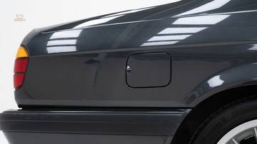 Thumbnail von BMW 730i E32 '88