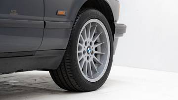 Thumbnail von BMW 730i E32 '88