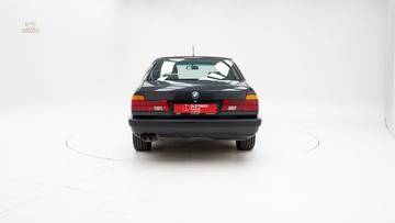 Thumbnail von BMW 730i E32 '88