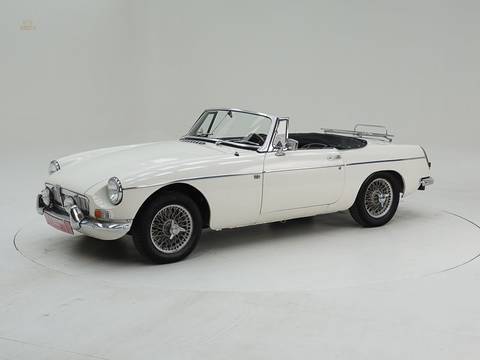 MG B '64
