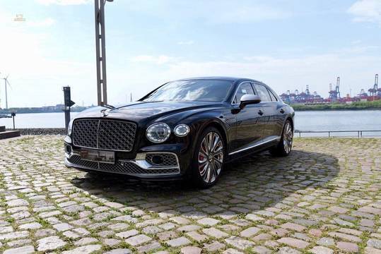 Bentley Flying Spur W12 Mullinier