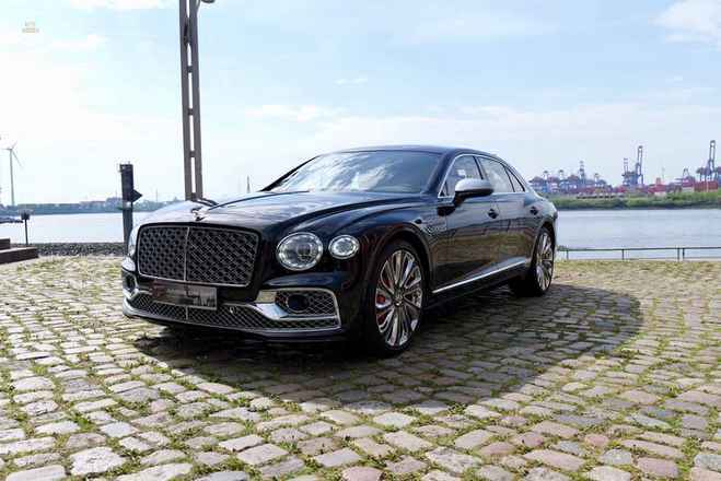 Bentley Flying Spur W12 Mullinier