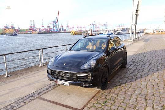 Porsche Cayenne GTS