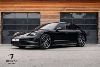 Porsche Taycan Sport Turismo 89kWh 476PS|Pano|ACC|Chrono