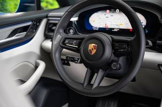 Thumbnail von Porsche Macan E 4 408PS |HUD|BeifFahrDi|Inno|AHK