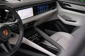 Thumbnail von Porsche Macan E 4 408PS |HUD|BeifFahrDi|Inno|AHK