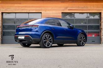 Thumbnail von Porsche Macan E 4 408PS |HUD|BeifFahrDi|Inno|AHK