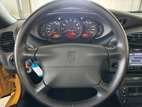 Thumbnail von Porsche 996 C2 Cabrio- 6-Gg.- orig. 59TKM, Speedgelb!