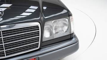 Thumbnail von Mercedes-Benz 220 E '94