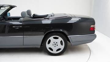 Thumbnail von Mercedes-Benz 220 E '94