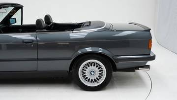 Thumbnail von BMW 325i Cabriolet '88