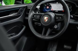 Thumbnail von Porsche Macan E 100kWh Performance 408PS |Pano|BOSE|ACC