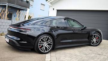 Thumbnail von Porsche Taycan 4S Perf Chrono Leder 360° Luft 14Weg Bose