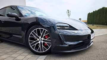 Thumbnail von Porsche Taycan 4S Perf Chrono Leder 360° Luft 14Weg Bose