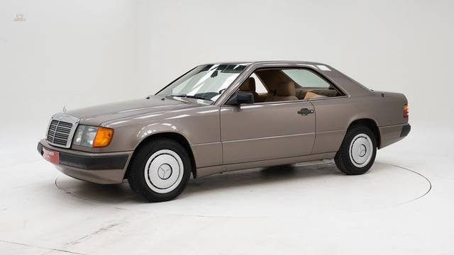 Mercedes-Benz 230 CE '88