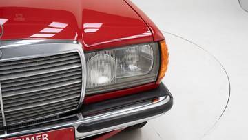 Thumbnail von Mercedes-Benz W123 300 TD '80