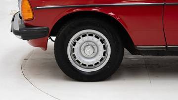 Thumbnail von Mercedes-Benz W123 300 TD '80