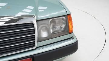 Thumbnail von Mercedes-Benz 300 CE '92